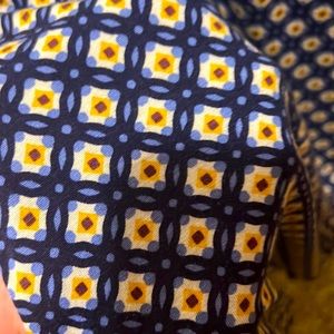 Liz Claiborne 2x patterned shirt